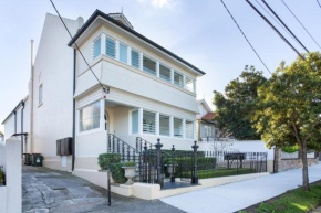 Charming Studio in Quiet Area near Market & Park
